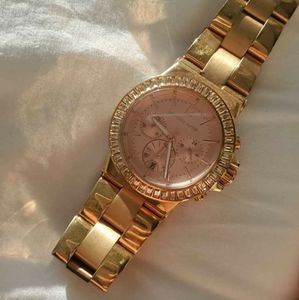 MICHAEL KORS ROSE GOLD WATCH